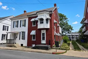 28 S Locust St, Hagerstown, MD 21740 - Photo 3