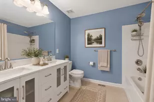 18238 Prestwick Dr, Hagerstown, MD 21740 - Photo 11