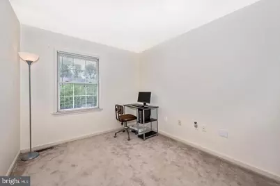 1323 Lindsay Lane, Hagerstown, MD 21742 - Photo 15