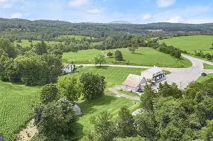 14407 Hollow Rd, Hancock, MD 21750 - Photo 11