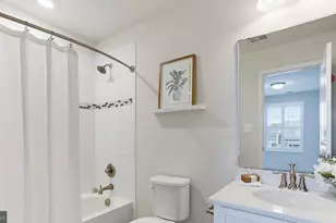 18230 Shapwick Ct, Hagerstown, MD 21740 - Photo 29