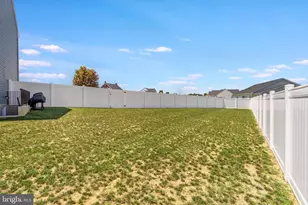 18950 Amesbury Rd, Hagerstown, MD 21742 - Photo 33