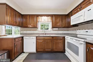20011 Cherry Hill Cir, Hagerstown, MD 21742 - Photo 19