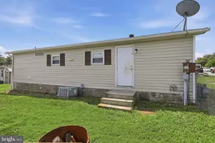 12115 Heather Dr, Hagerstown, MD 21740 - Photo 19