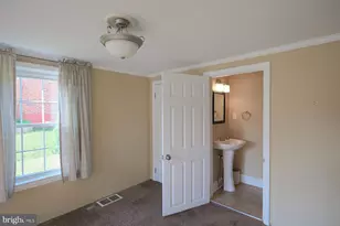 318 E Irvin Ave, Hagerstown, MD 21742 - Photo 15