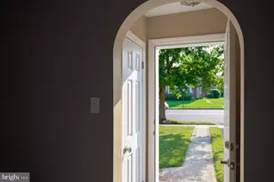 318 E Irvin Ave, Hagerstown, MD 21742 - Photo 5
