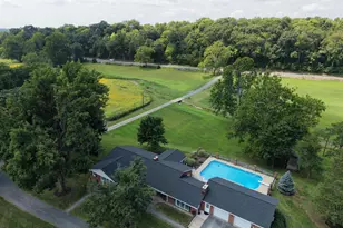 10939 Mapleville Rd, Hagerstown, MD 21742 - Photo 7