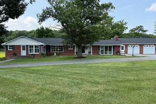 10939 Mapleville Rd, Hagerstown, MD 21742 - Photo 17
