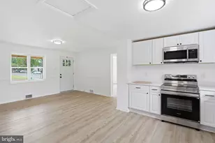 1124 Sunnyside Dr, Hagerstown, MD 21742 - Photo 11