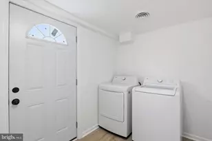 1124 Sunnyside Dr, Hagerstown, MD 21742 - Photo 13