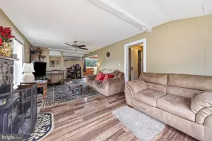 25327 Highfield Rd, Cascade, MD 21719 - Photo 5