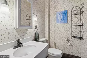 16 N Maple Ave, Smithsburg, MD 21783 - Photo 13