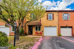 17916 Clubhouse Dr, Hagerstown, MD 21740 - Photo 1