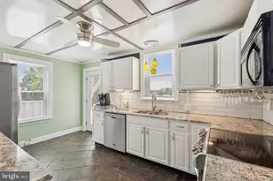 35 N Cleveland Ave, Hagerstown, MD 21740 - Photo 3