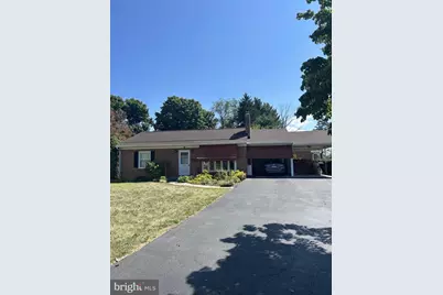 1020 View St, Hagerstown, MD 21742 - Photo 1