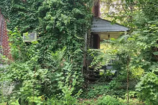 31 E Irvin Ave, Hagerstown, MD 21742 - Photo 9