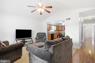 339 W Main St, Sharpsburg, MD 21782 - Photo 5