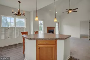 17927 Constitution Cir, Hagerstown, MD 21740 - Photo 13