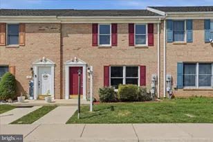 309 E Ridge Dr, Hagerstown, MD 21740 - Photo 1