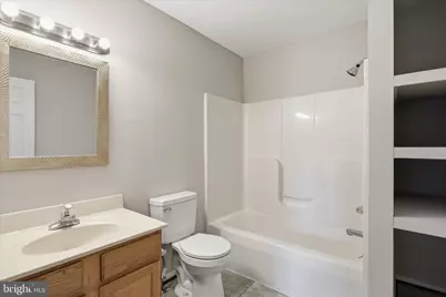 309 E Ridge Drive, Hagerstown, MD 21740 - Photo 17