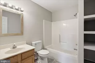 309 E Ridge Dr, Hagerstown, MD 21740 - Photo 17