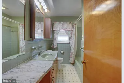 2239 Beverly Drive, Hagerstown, MD 21740 - Photo 11