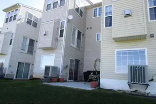 10314 Lantern Ln, Hagerstown, MD 21740 - Photo 3