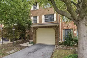 1307 Lindsay Ln, Hagerstown, MD 21742 - Photo 3