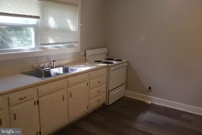 382 S Cleveland Avenue #APT 4, Hagerstown, MD 21740 - Photo 9