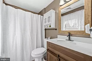 35 E Irvin Ave E, Hagerstown, MD 21742 - Photo 17