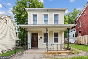 46 N Charles St, Hagerstown, MD 21740 - Photo 1