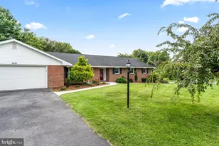 10107 Melody Ln, Hagerstown, MD 21740 - Photo 3