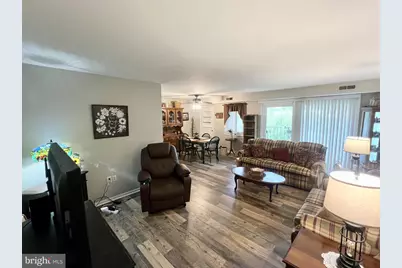 1631 Edgewood Place #204, Hagerstown, MD 21740 - Photo 9