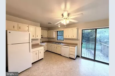 356 Yorkshire Drive, Hagerstown, MD 21740 - Photo 7