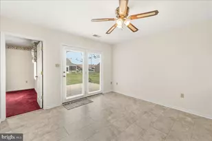 118 Sunflower Dr, Hagerstown, MD 21740 - Photo 15