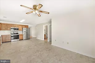 118 Sunflower Dr, Hagerstown, MD 21740 - Photo 13