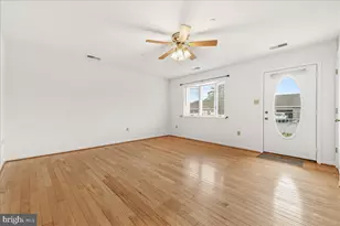 118 Sunflower Dr, Hagerstown, MD 21740 - Photo 5