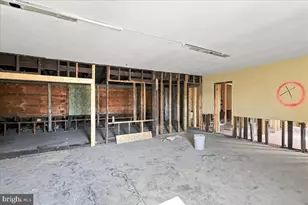 135 E Franklin Street E, Hagerstown, MD 21740 - Photo 15