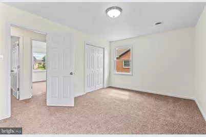 1213 S Pointe Drive, Hagerstown, MD 21740 - Photo 9
