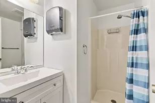 1045 W Irvin Ave, Hagerstown, MD 21742 - Photo 29