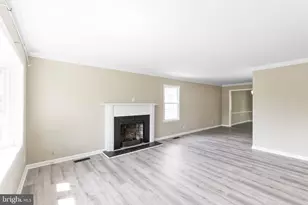 1317 Cedarwood Dr, Hagerstown, MD 21742 - Photo 5