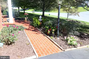 1967 Londontowne Dr, Hagerstown, MD 21740 - Photo 5