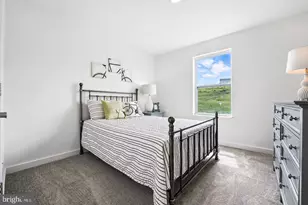 20122 Regent Cir, Hagerstown, MD 21742 - Photo 9