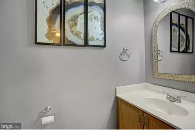 1153 Lindsay Lane, Hagerstown, MD 21742 - Photo 7