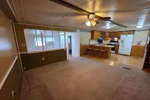11143 Lakeside Dr, Hagerstown, MD 21740 - Photo 5