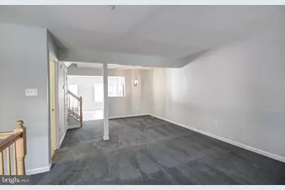 1121 Lindsay Lane, Hagerstown, MD 21742 - Photo 11