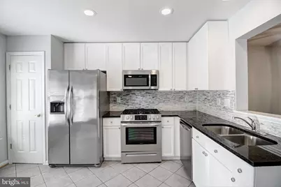 1121 Lindsay Lane, Hagerstown, MD 21742 - Photo 5