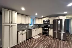 318 Holiday St, Fruitland, MD 21826 - Photo 7