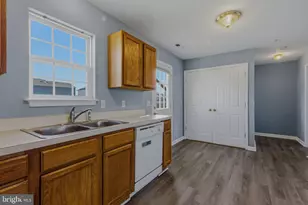 221 N Brown St, Fruitland, MD 21826 - Photo 9