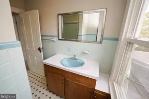 305 E Pine St, Delmar, MD 21875 - Photo 49